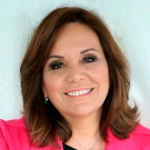 Cris Alvarenga